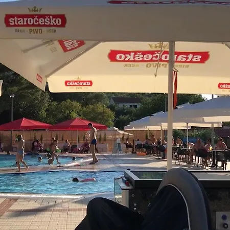 Apartman Olive * Nečujam